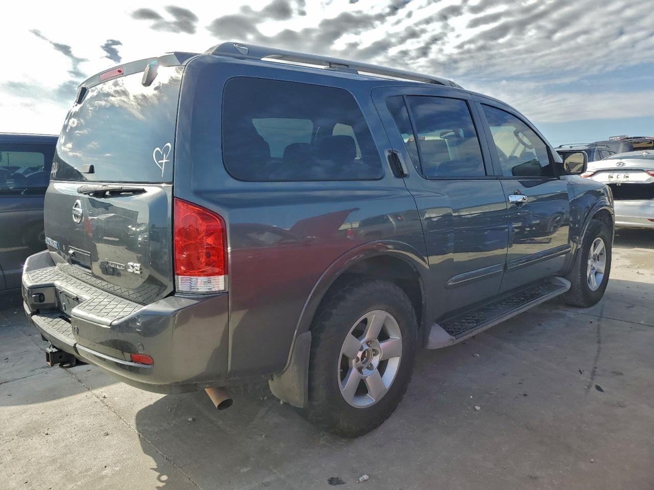 NISSAN ARMADA SE