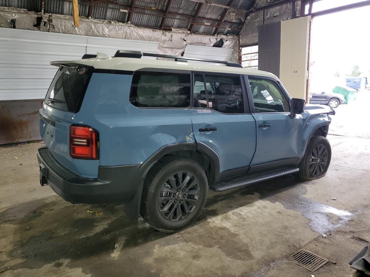 TOYOTA LAND CRUISER BASE