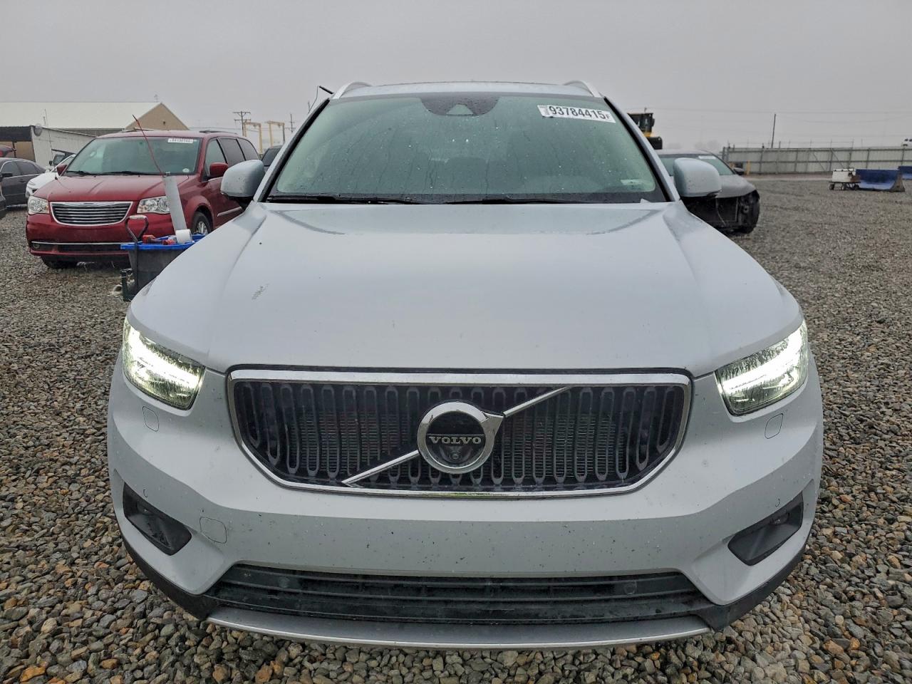 VOLVO XC40 T5 MOMENTUM