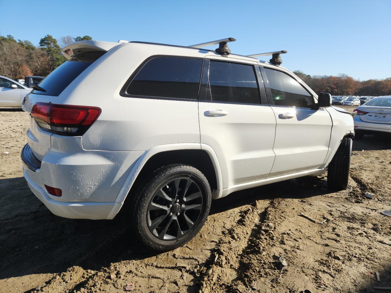 JEEP GRAND CHEROKEE LAREDO