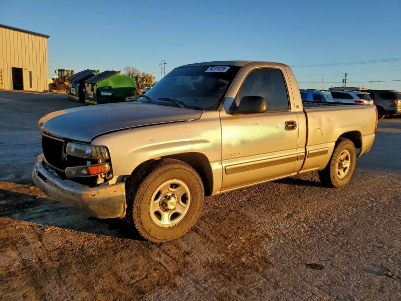 Global Auto Auctions: 2001 CHEVROLET SILVERADO