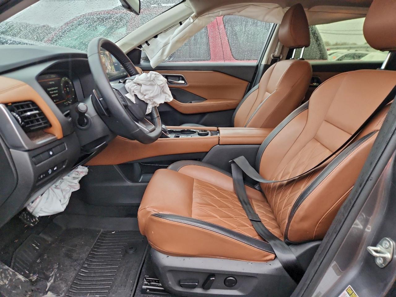 NISSAN ROGUE PLATINUM