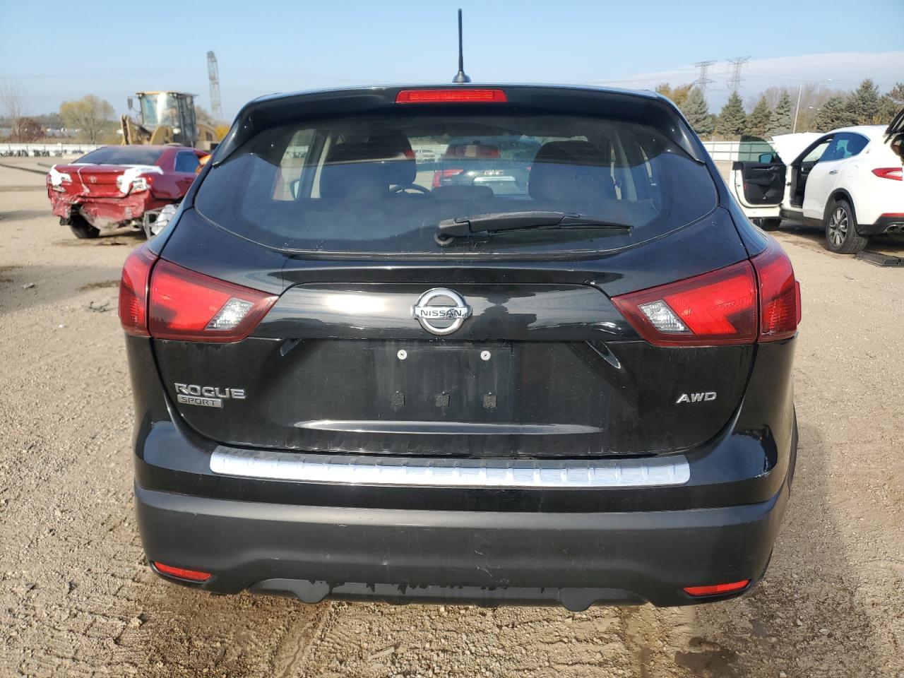 NISSAN ROGUE SPORT S