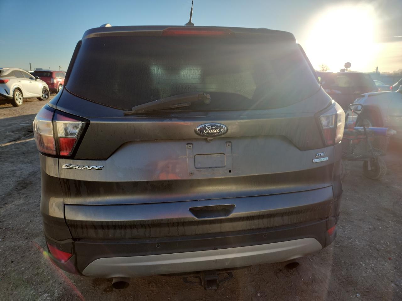 FORD ESCAPE SE