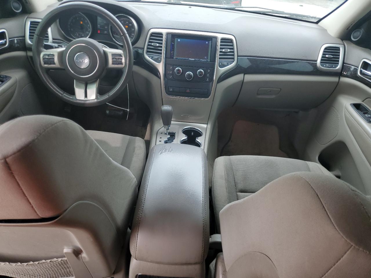 JEEP GRAND CHEROKEE LAREDO