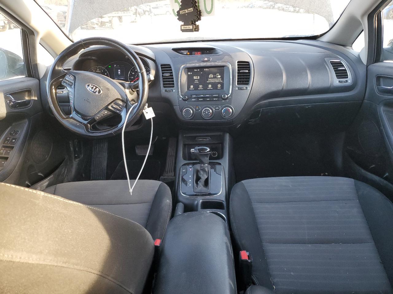 Lot #3301844329 2017 KIA FORTE LX