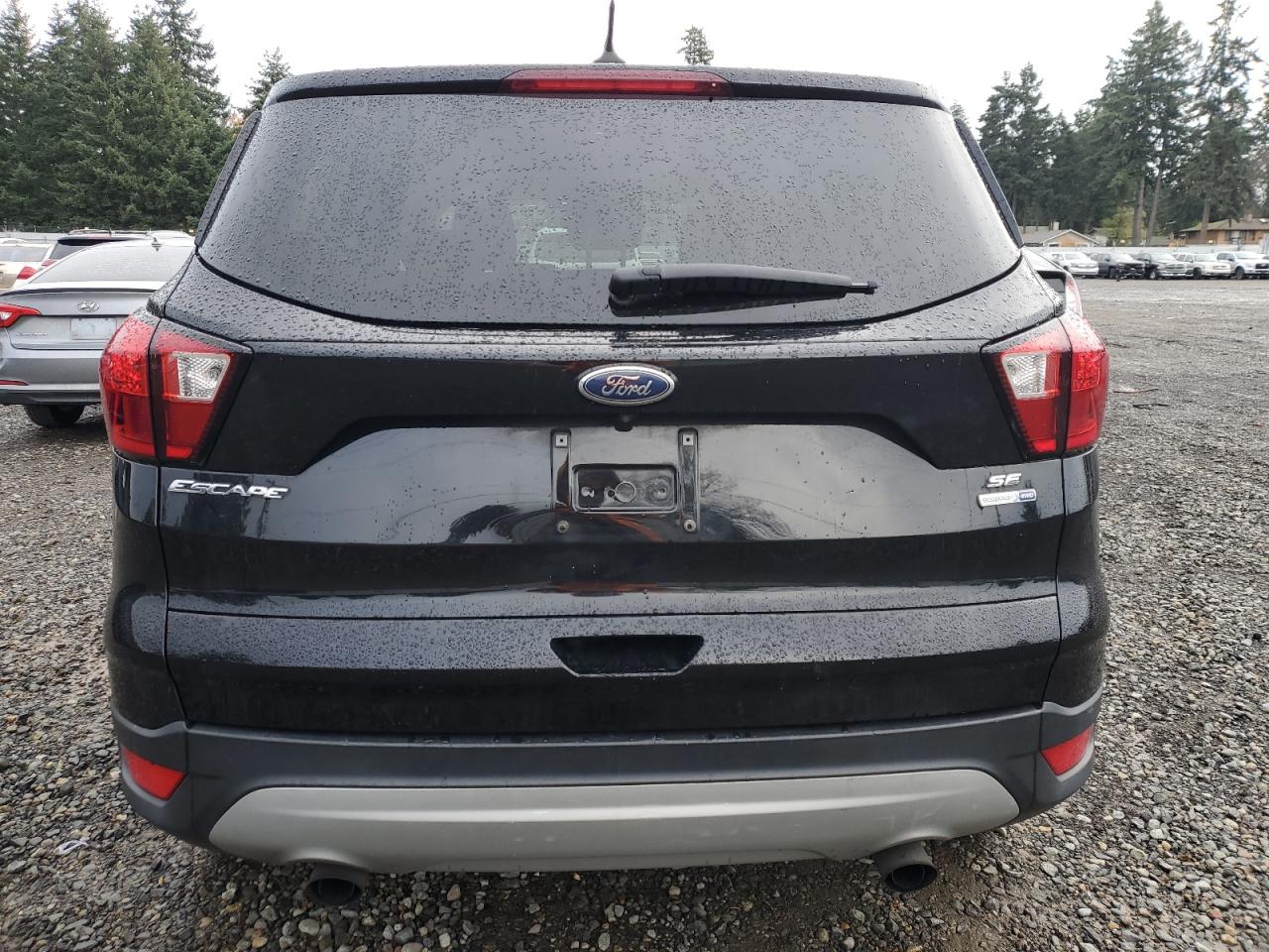 FORD ESCAPE SE
