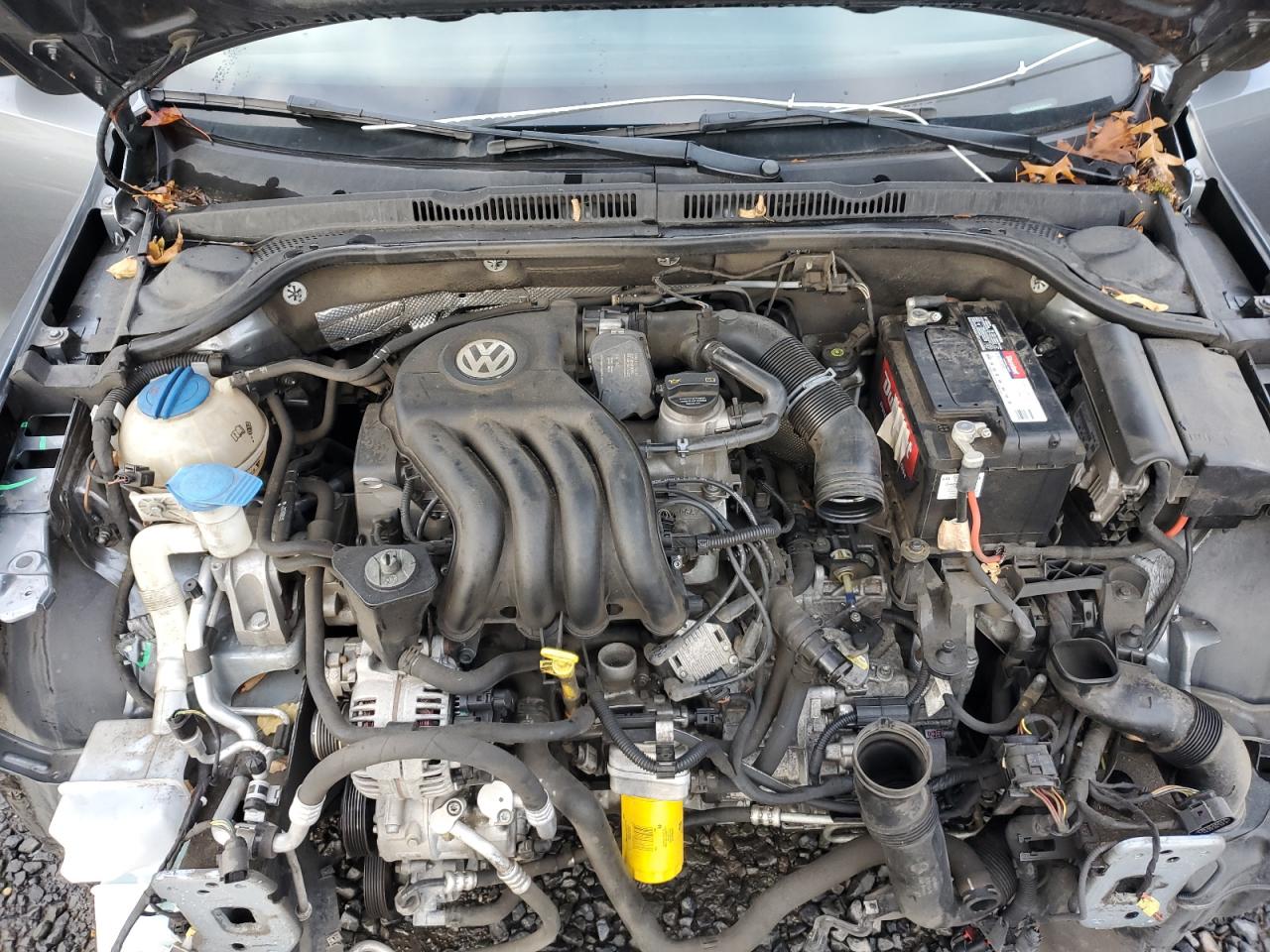 VOLKSWAGEN JETTA BASE