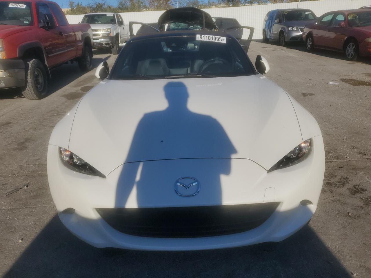 MAZDA MX-5 GRAND TOURING