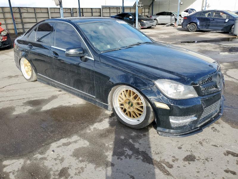 2013 MERCEDES-BENZ C 300 4MAT #3304687920