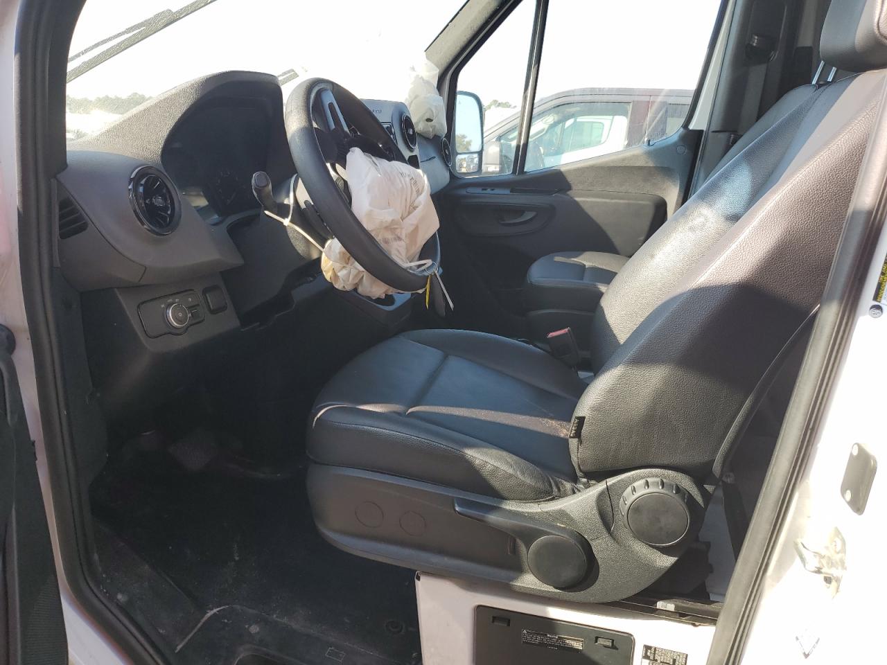 MERCEDES-BENZ SPRINTER 2500