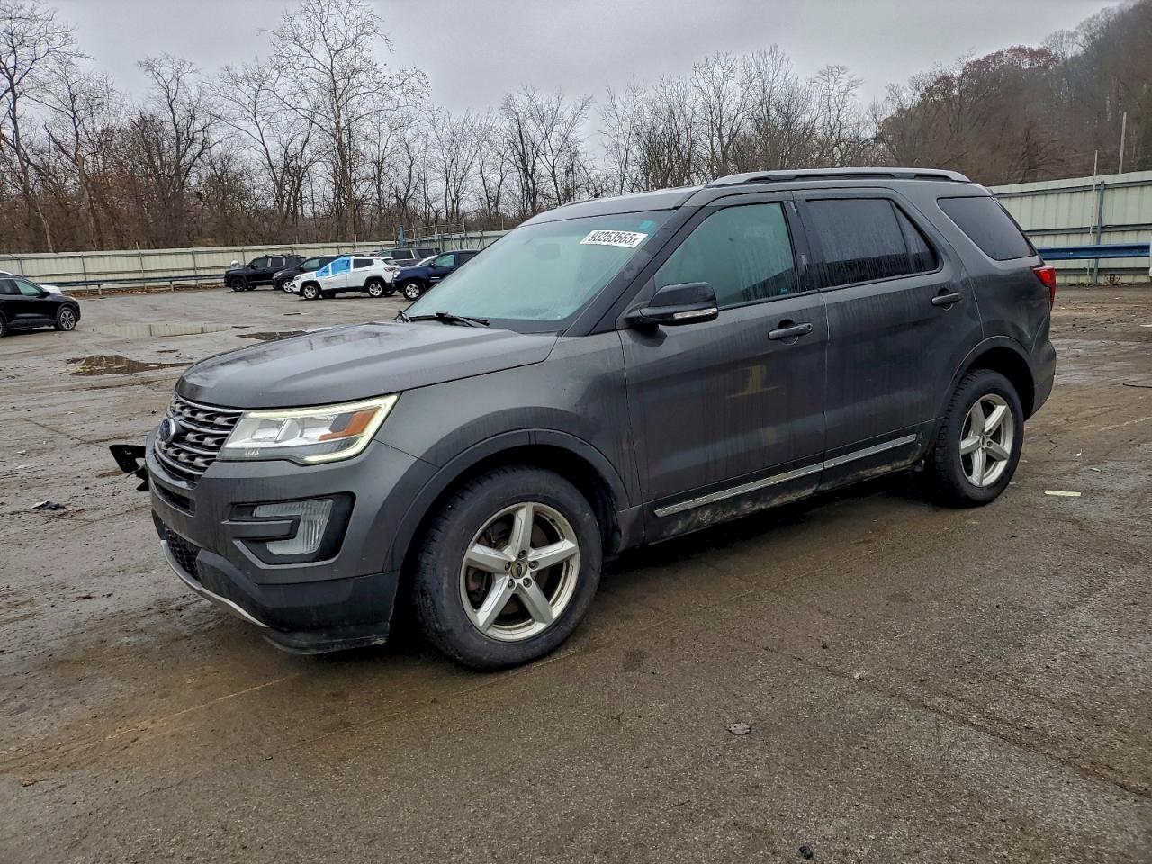 FORD EXPLORER XLT