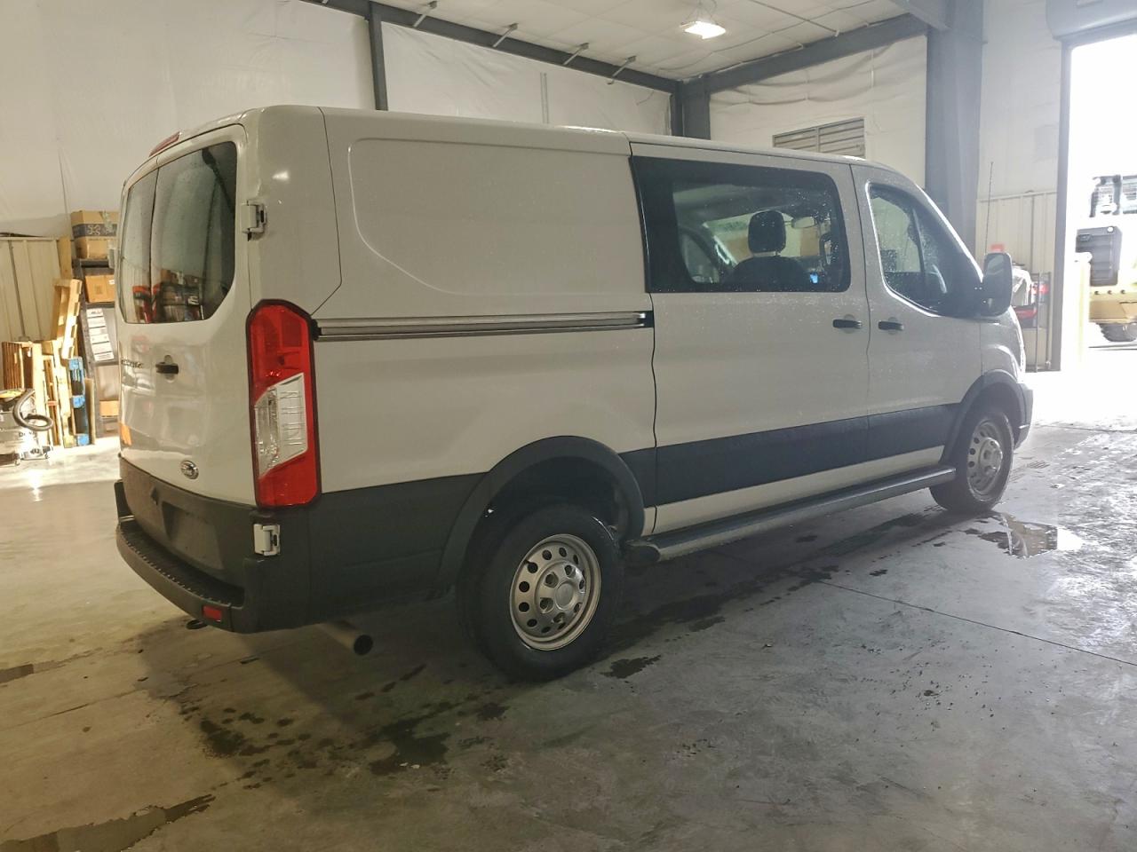 Lot #3301708363 2023 FORD TRANSIT T-