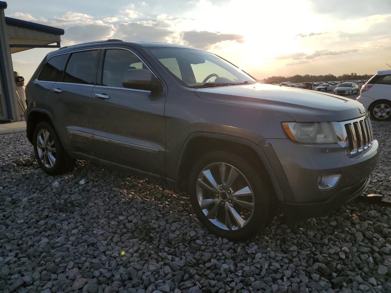 JEEP GRAND CHEROKEE LAREDO