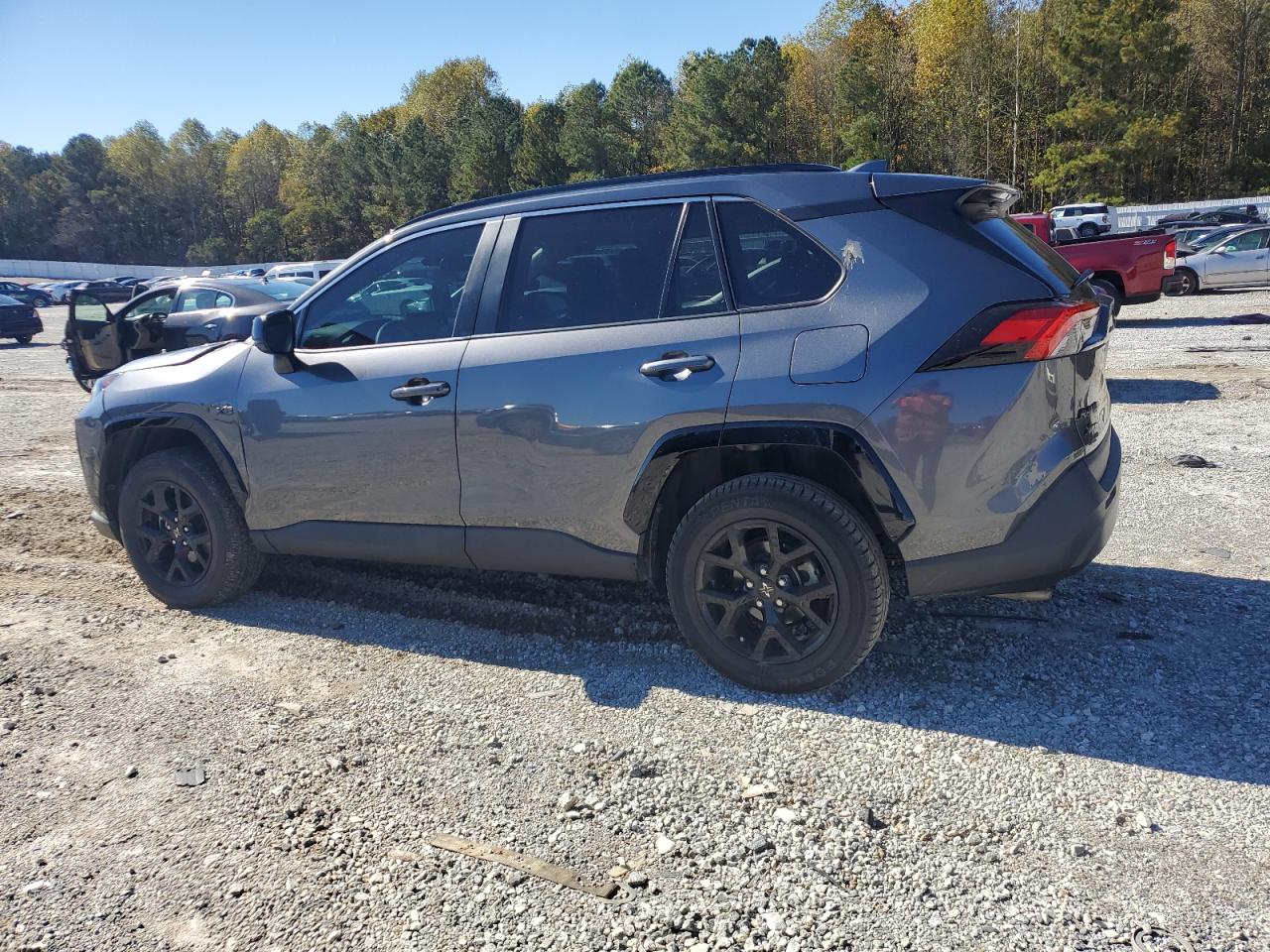 TOYOTA RAV4 LE