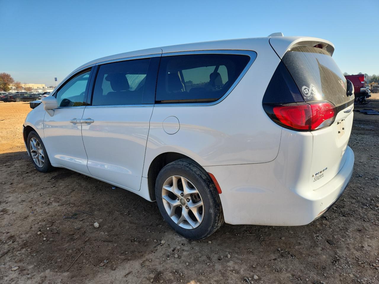 CHRYSLER PACIFICA TOURING