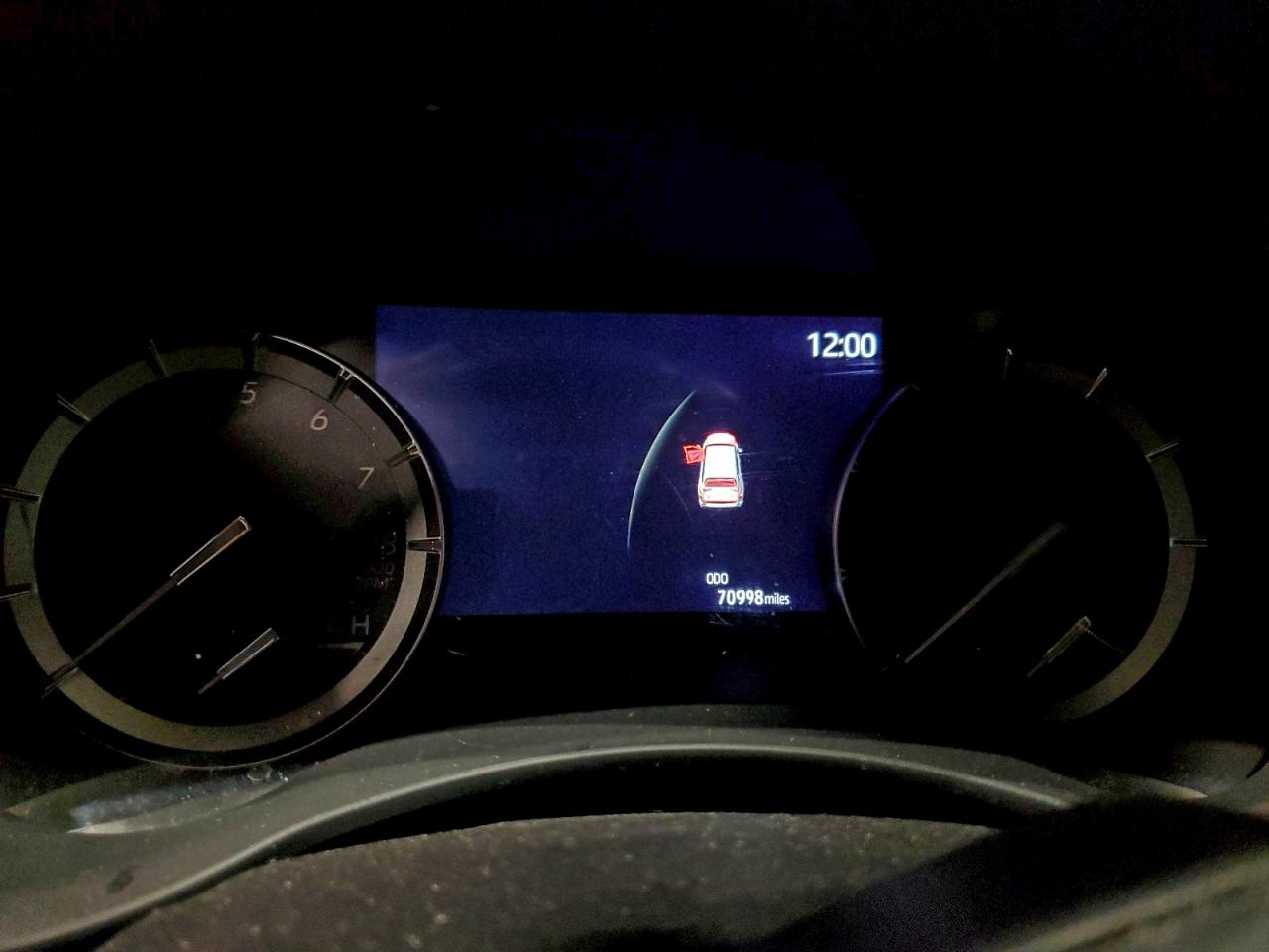 Lot #3316833665 2021 TOYOTA HIGHLANDER