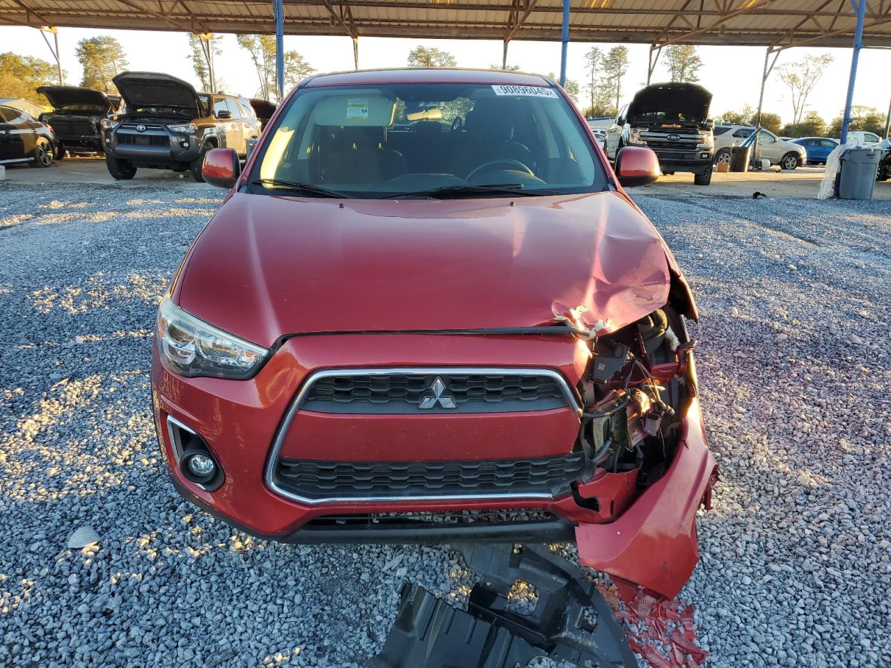 MITSUBISHI OUTLANDER SE