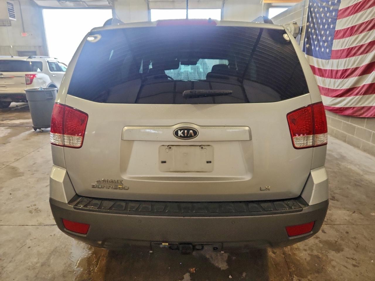 Lot #3297124508 2009 KIA BORREGO LX