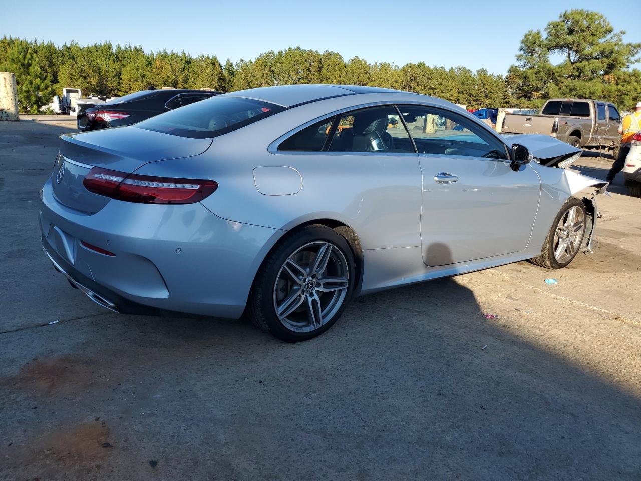 MERCEDES-BENZ E-CLASS 400