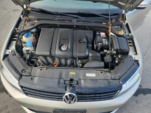 2012 VOLKSWAGEN JETTA SE - 3VWDP7AJ8CM462673