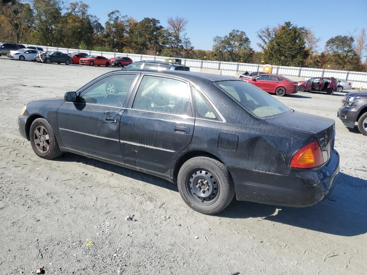 Lot #3287528999 2000 TOYOTA AVALON XL
