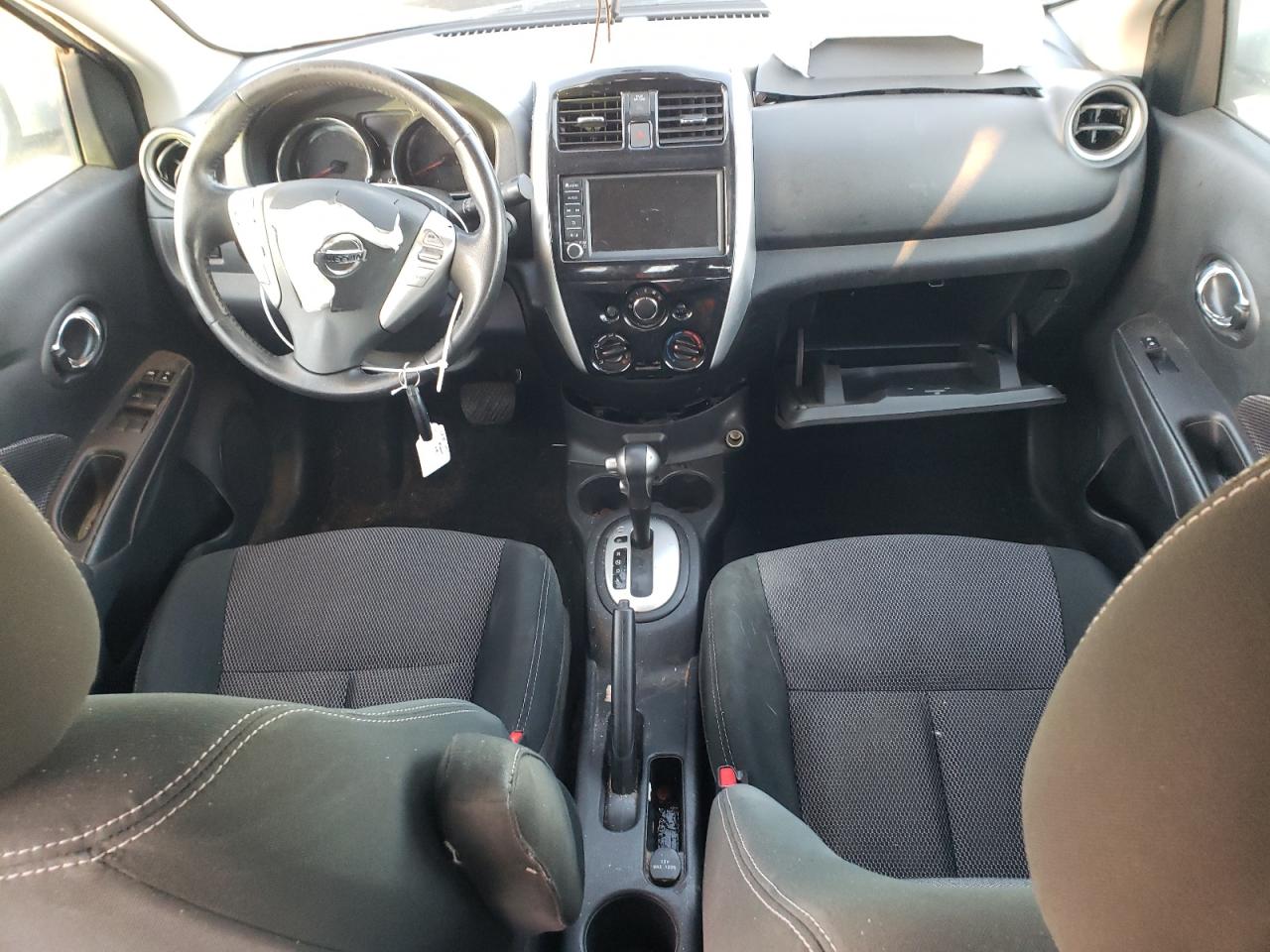 NISSAN VERSA S