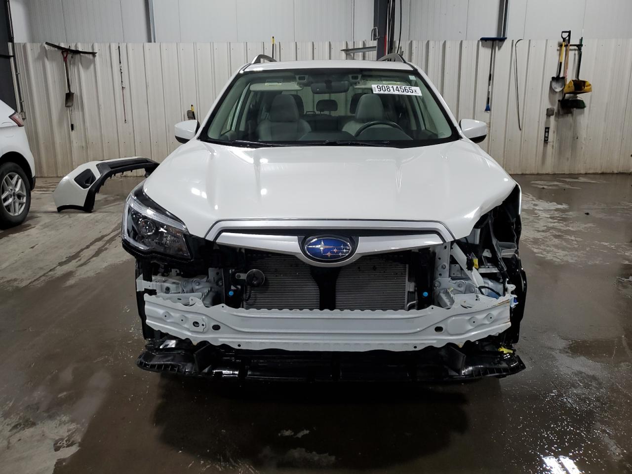 SUBARU FORESTER PREMIUM