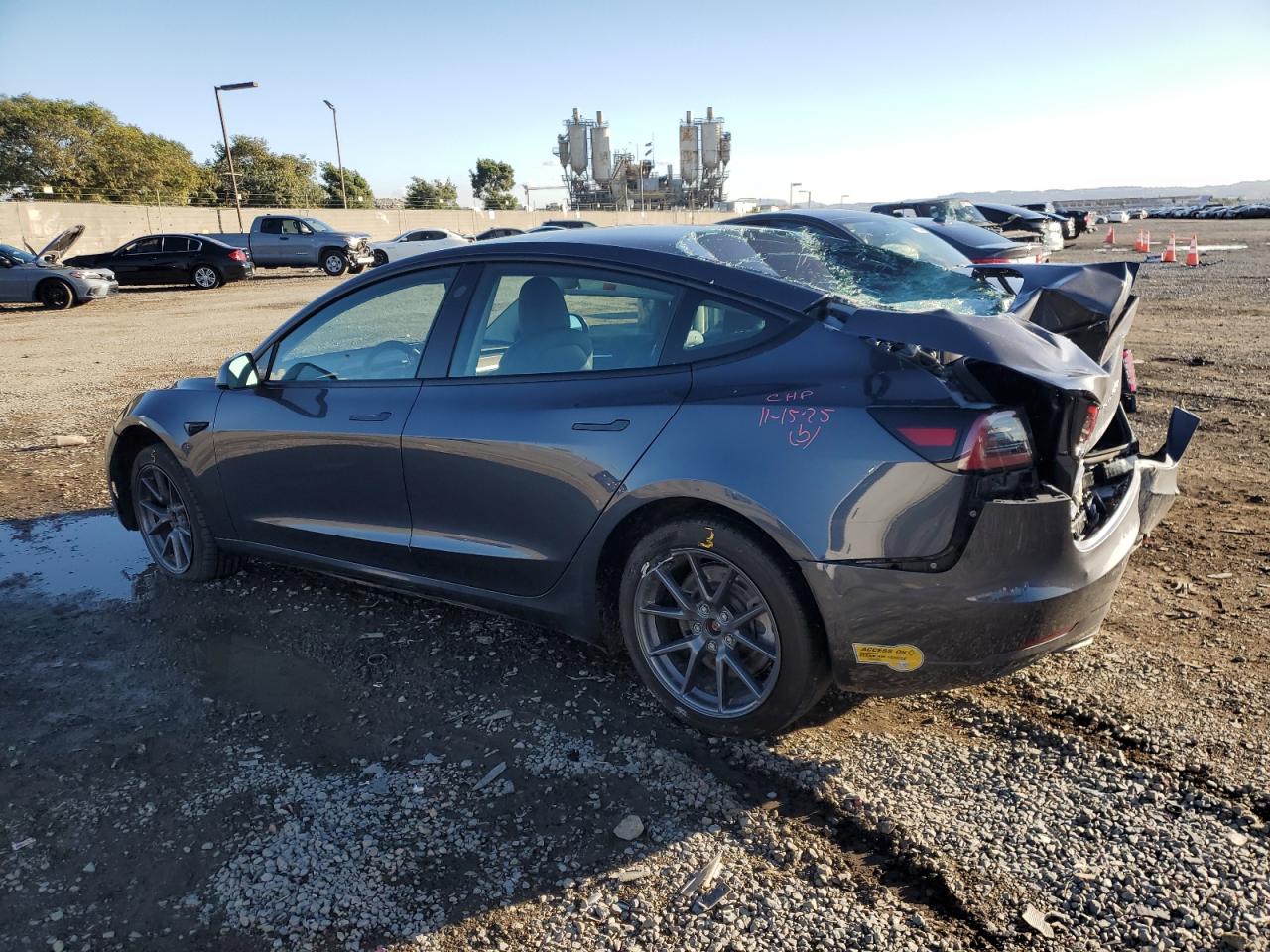 TESLA MODEL 3