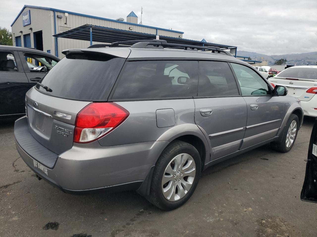 Lot #3312735194 2009 SUBARU OUTBACK 2.