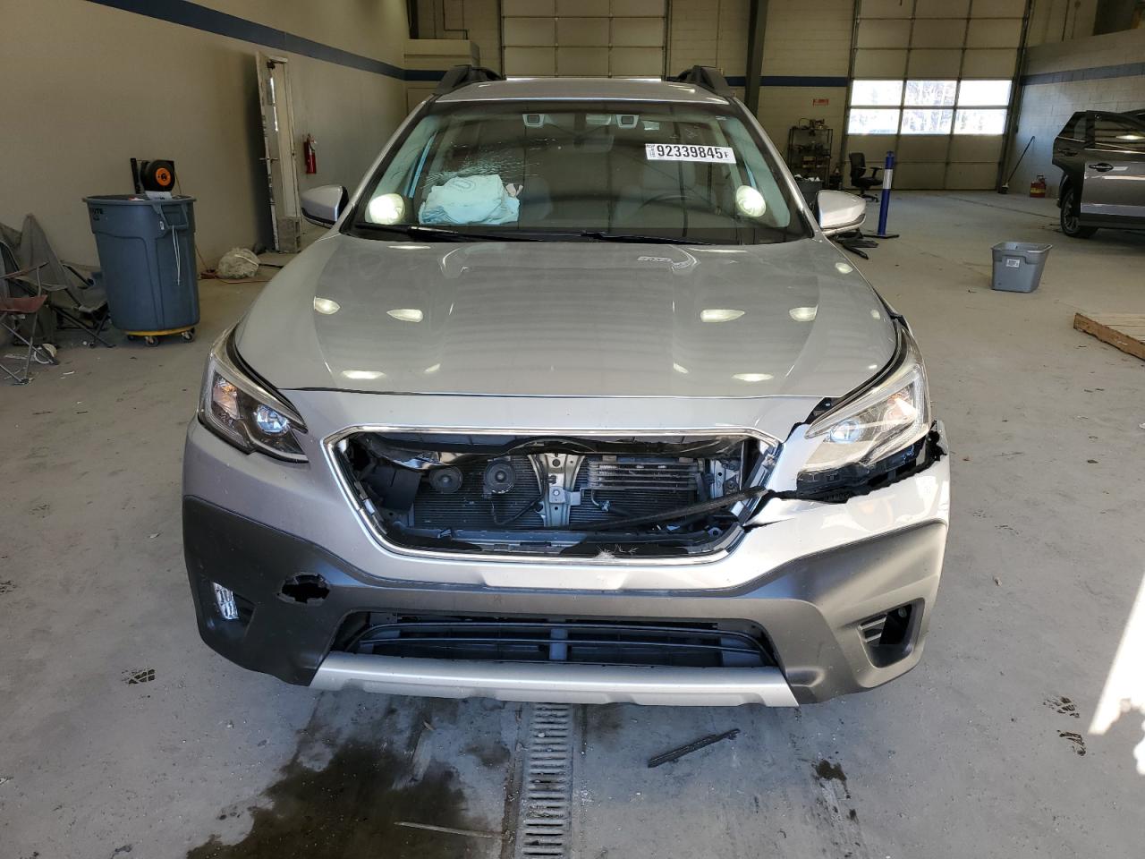 Lot #3302870935 2020 SUBARU OUTBACK LI