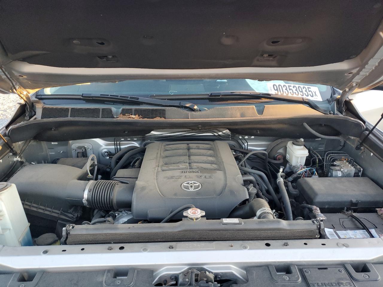 TOYOTA TUNDRA CREWMAX LIMITED