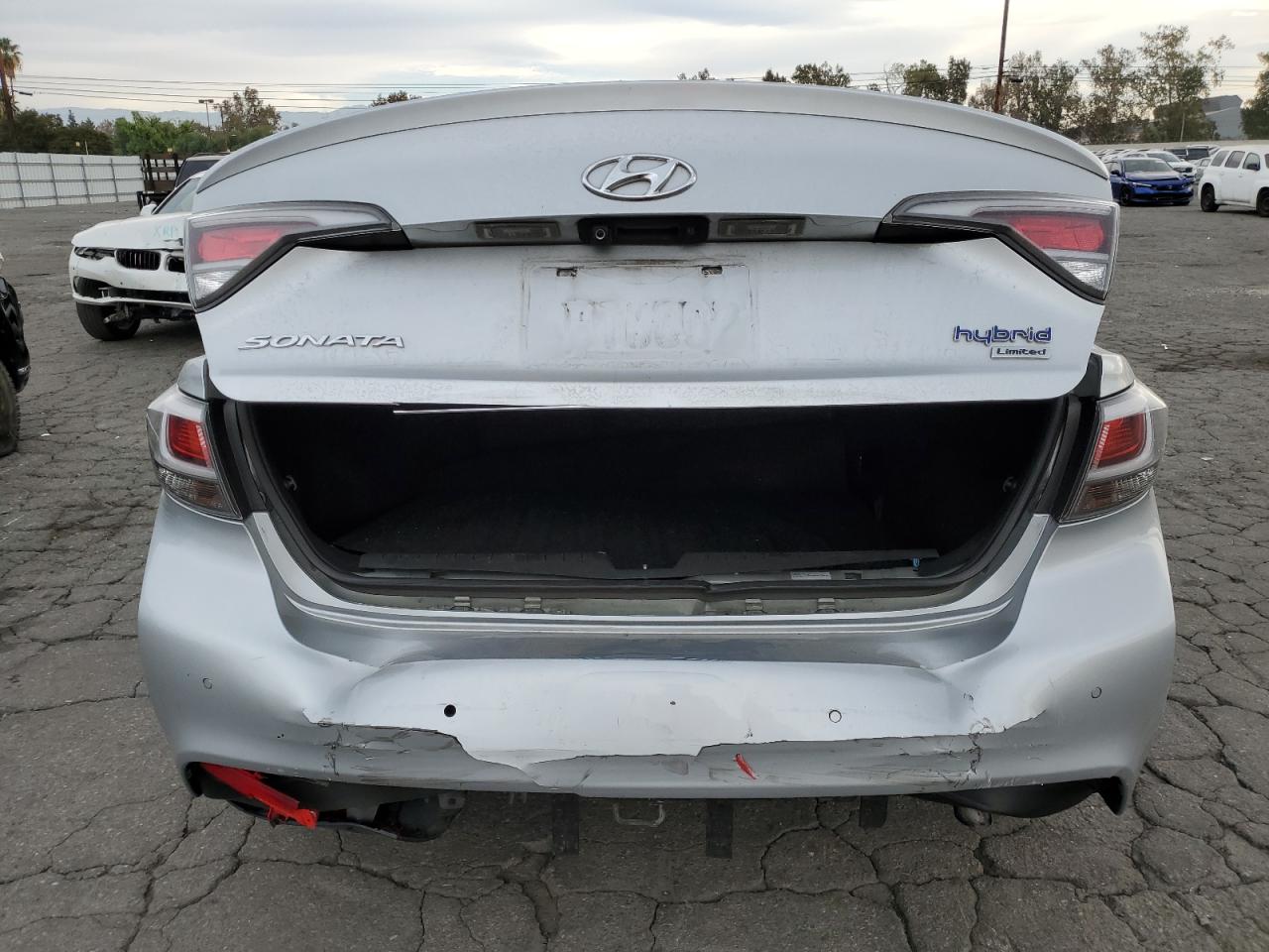 HYUNDAI SONATA HYBRID