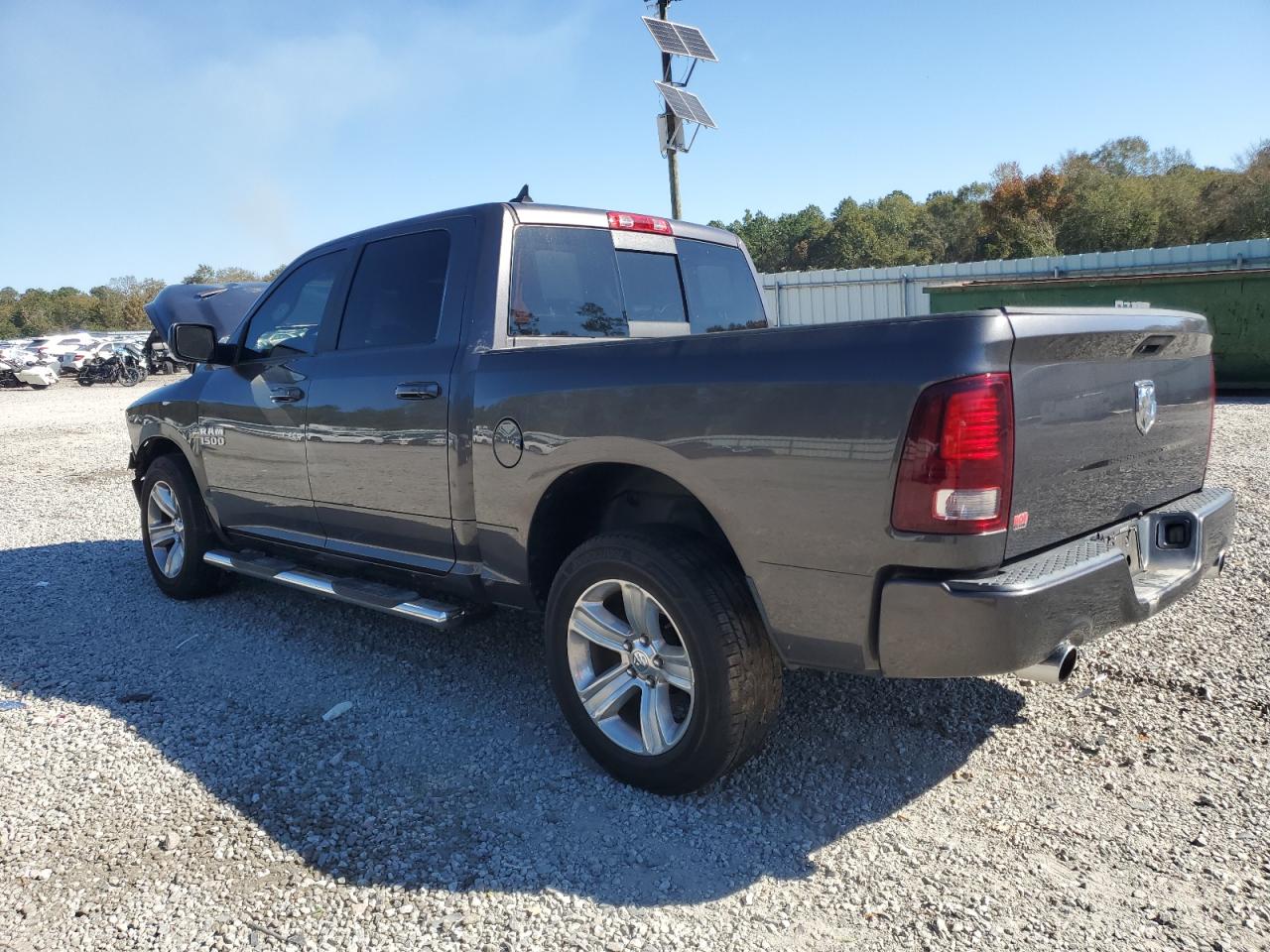 RAM 1500 SPORT