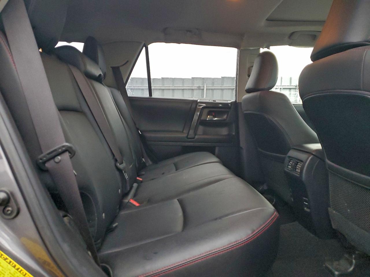 TOYOTA 4RUNNER SR5/SR5 PREMIUM