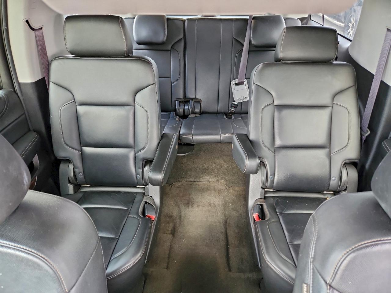 CHEVROLET SUBURBAN C1500 LT