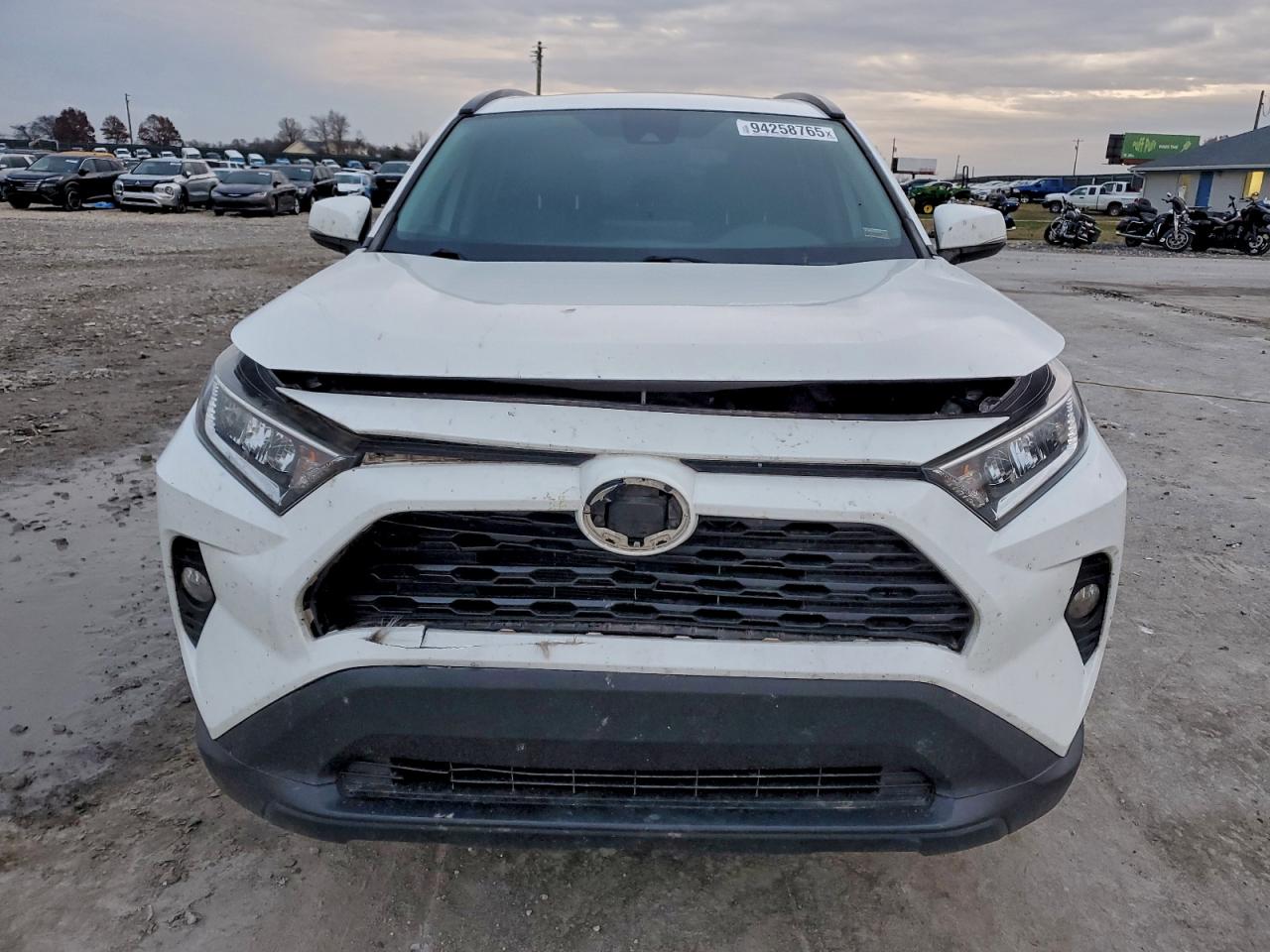 TOYOTA RAV4 XLE