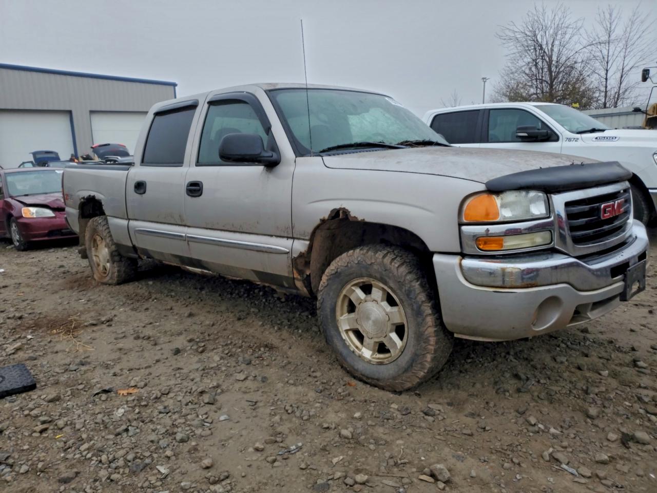 Lot #3316822399 2004 GMC NEW SIERRA