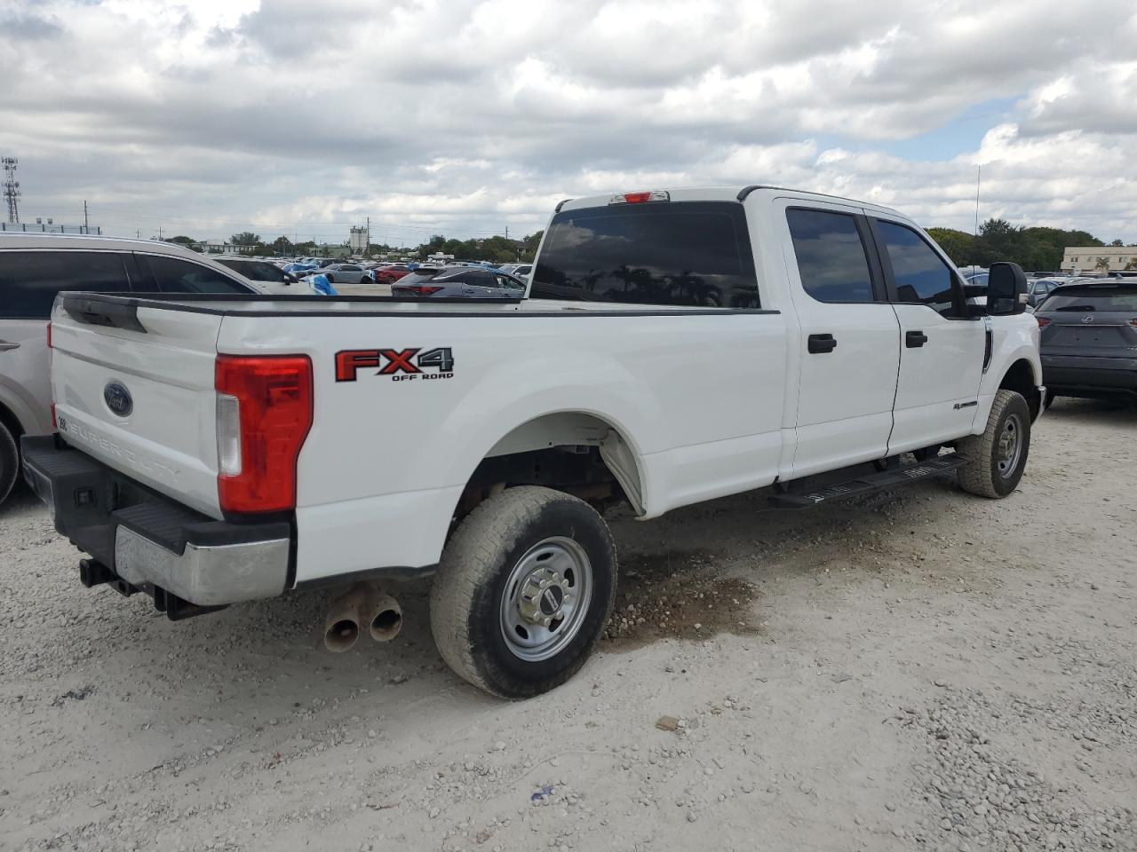 FORD F-250 SUPER DUTY