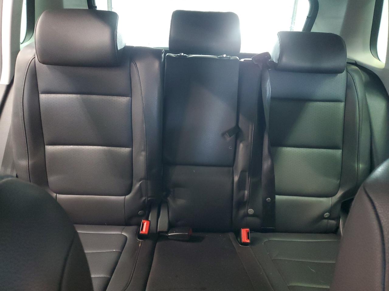 Lot #3311662236 2011 VOLKSWAGEN TIGUAN