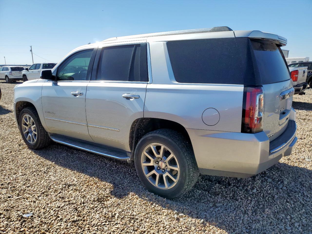 GMC YUKON DENALI