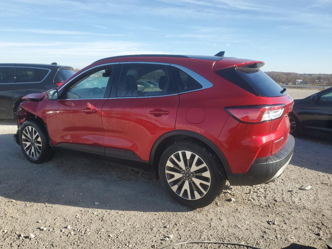 FORD ESCAPE TITANIUM