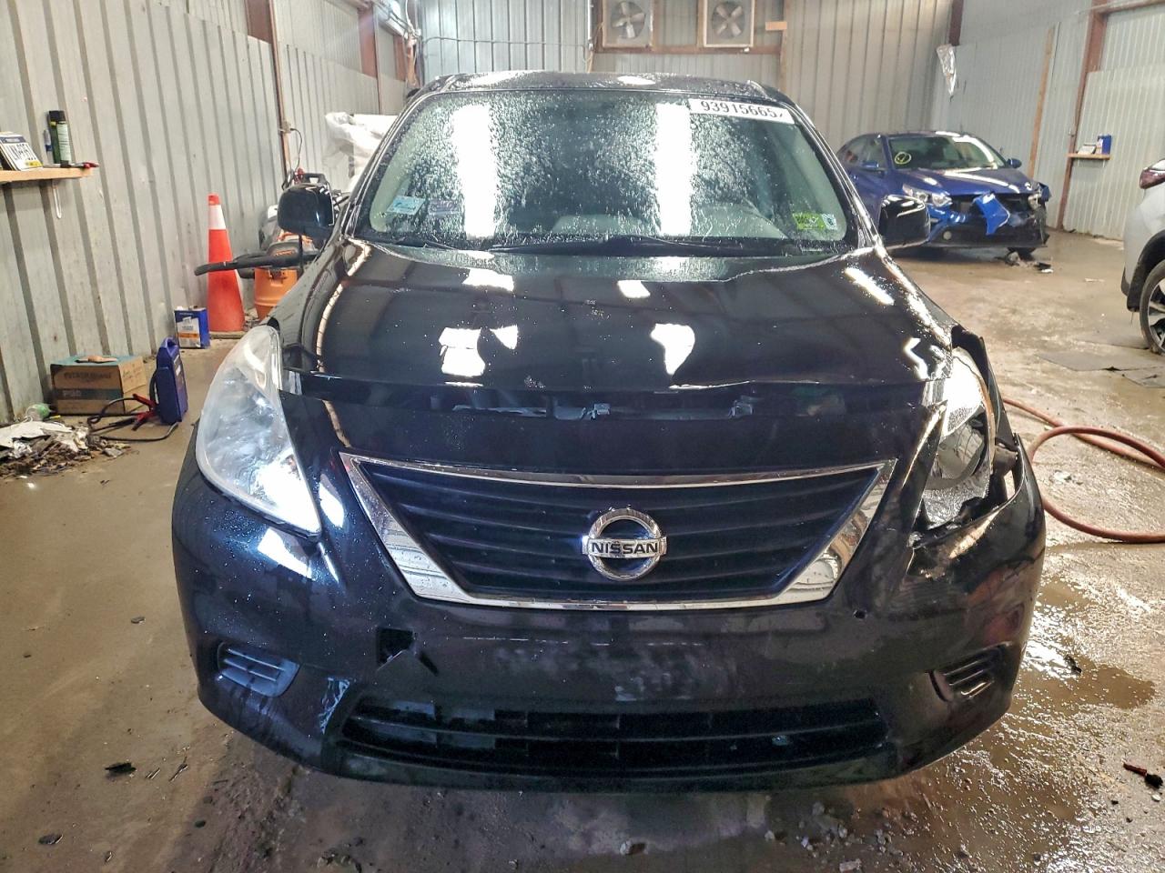 NISSAN VERSA S