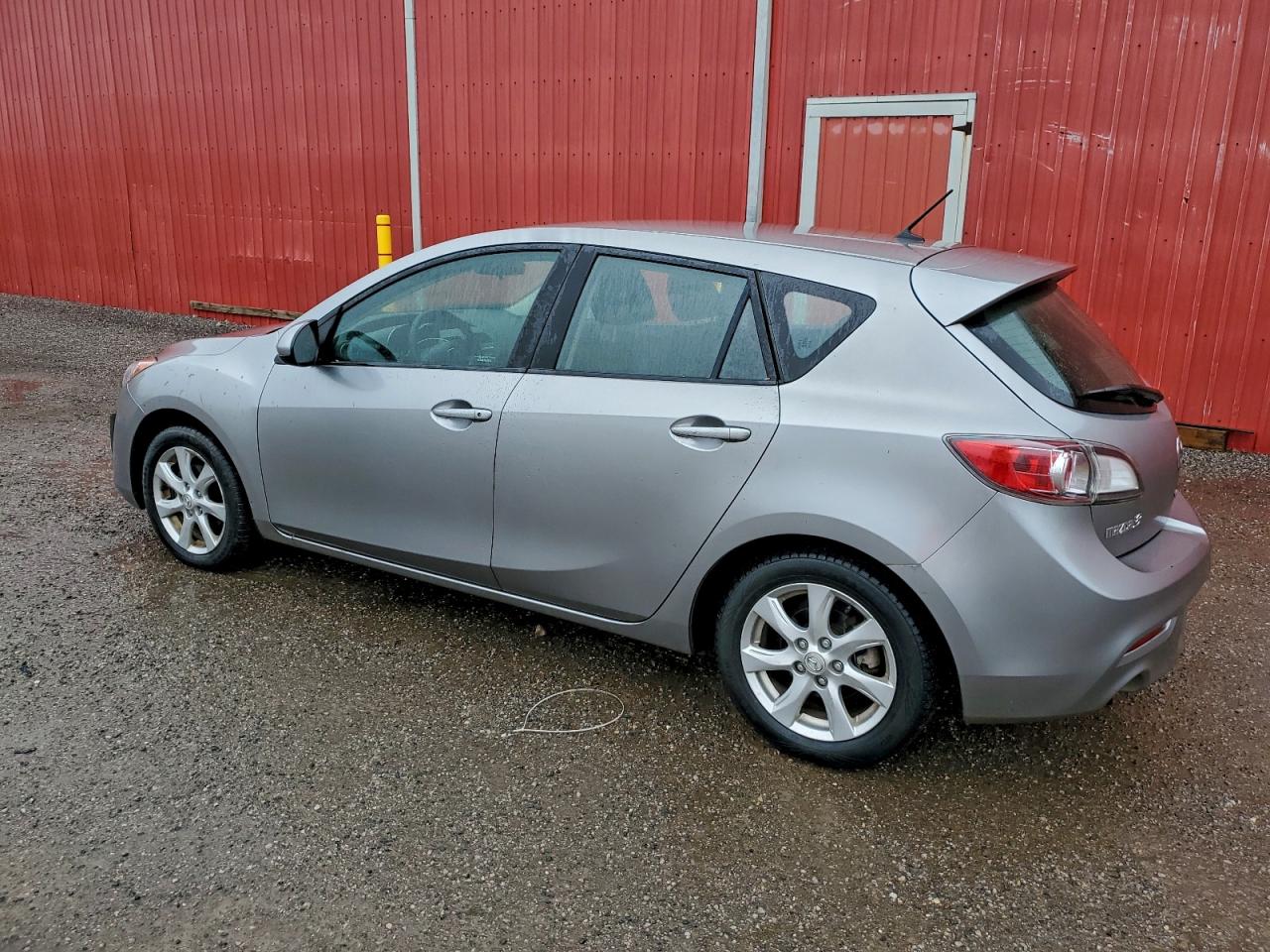 MAZDA 3 I