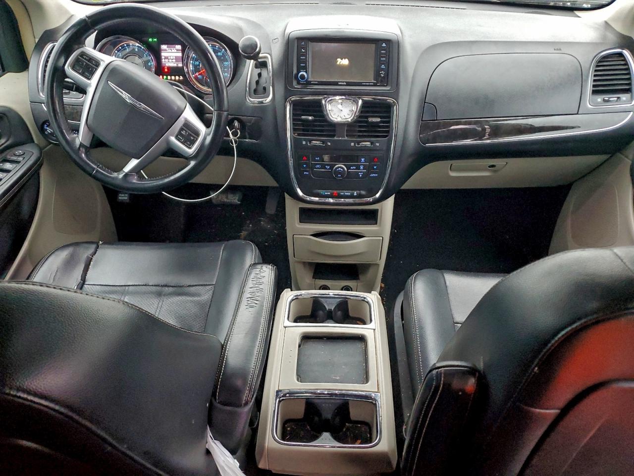 CHRYSLER TOWN & COUNTRY TOURING