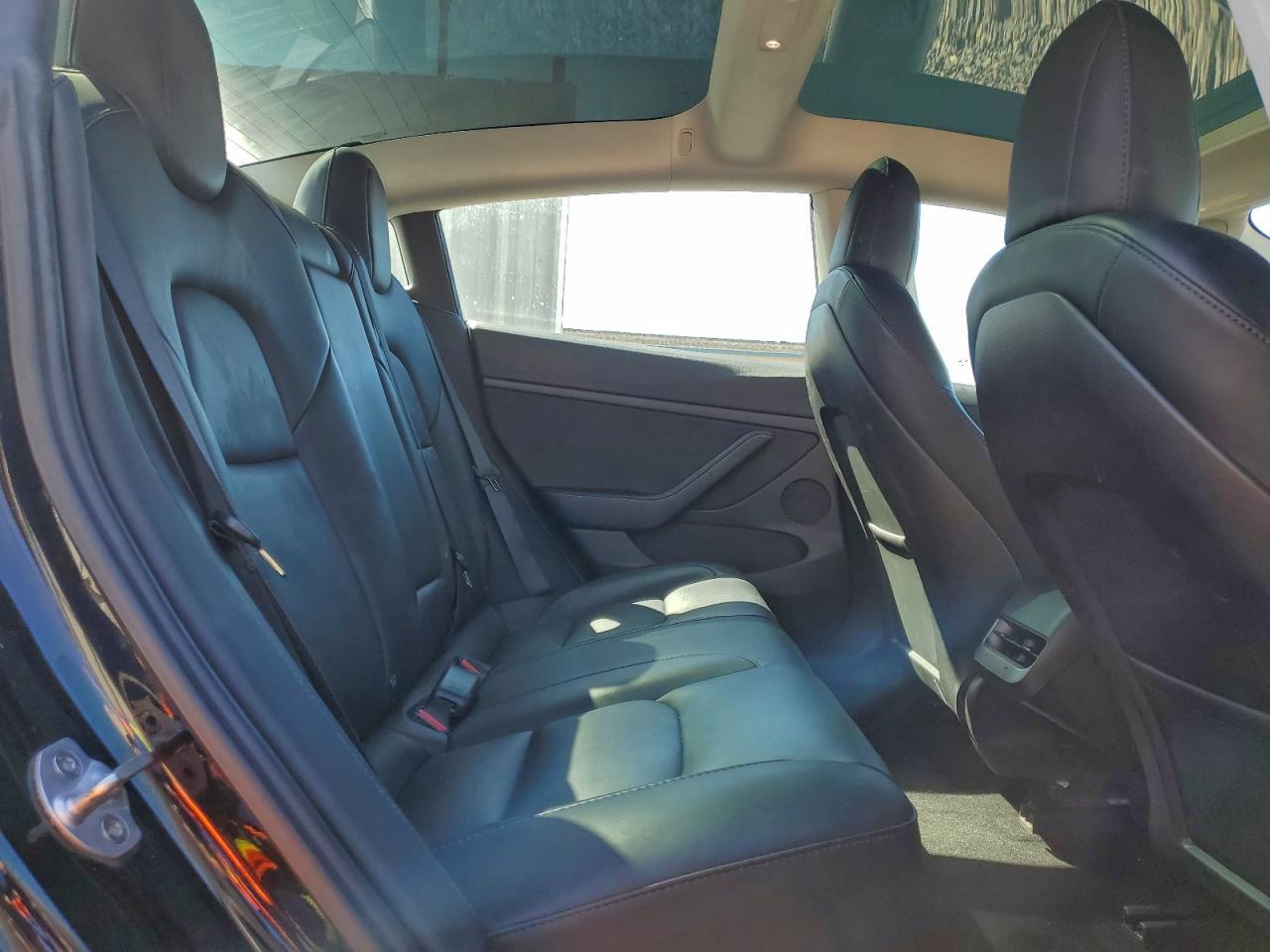 Lot #3303010600 2023 TESLA MODEL 3