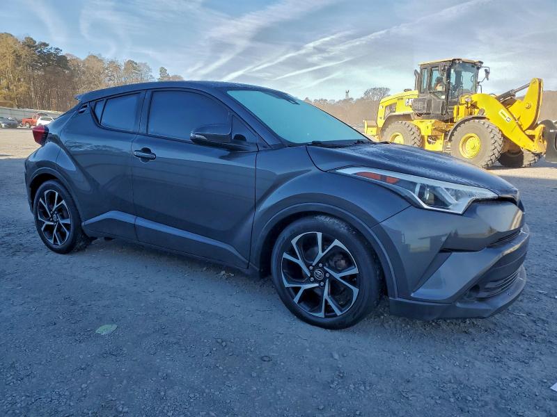 2018 TOYOTA C-HR XLE #3302757349