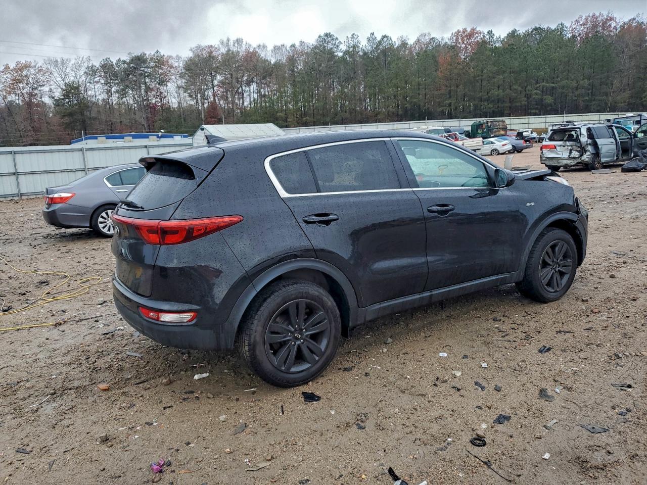 KIA SPORTAGE LX