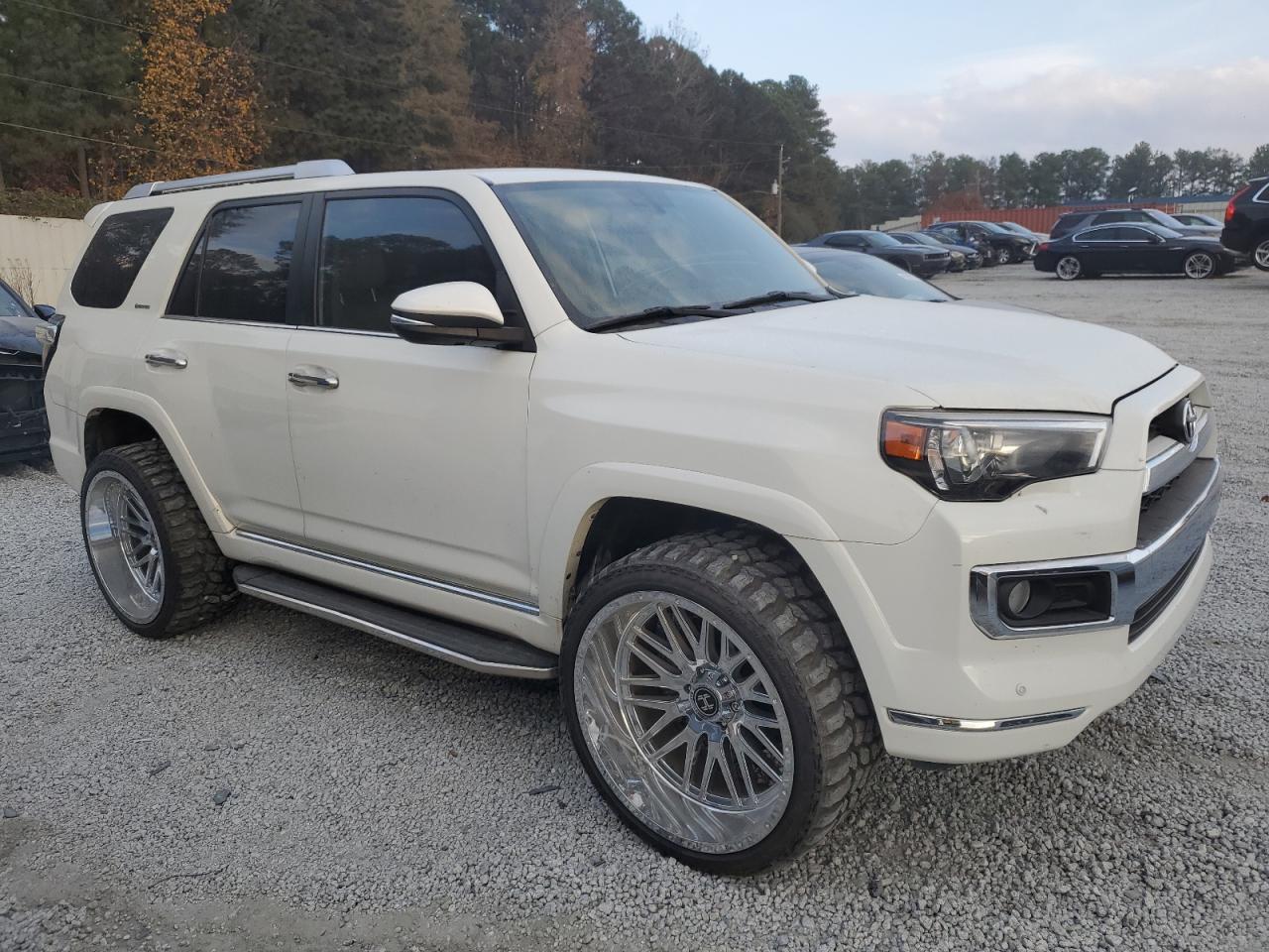 TOYOTA 4RUNNER SR5/SR5 PREMIUM