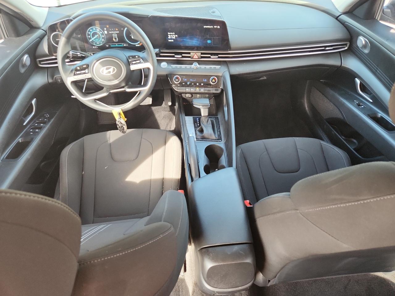 Lot #3301793367 2024 HYUNDAI ELANTRA SE